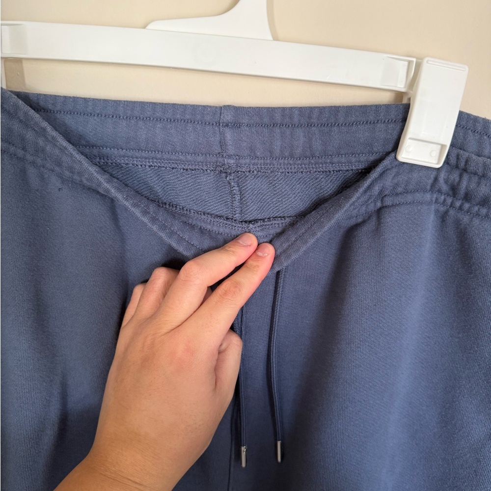 Men’s ALO Yoga Sz Large Chill Sweat Pant Joggers in Bluestone Workout Activewear - Picture 7 of 10